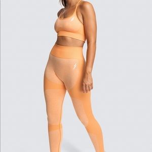 DOYOUEVEN Sorbet Orange Impact Seamless Set